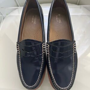 G.H. Bass & Co. Navy Blue Women's Loafers-Perfect Fall Accessory